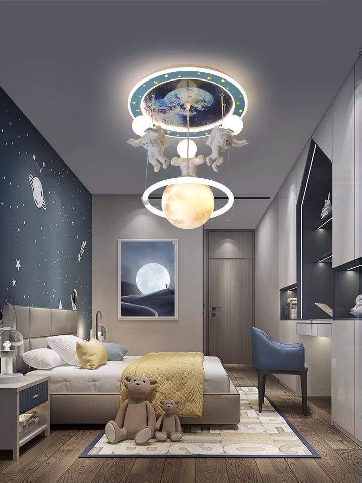 FCYC007 Children's Room Chandelier Boy Creative Wandering Earth Planet Lamp Spaceman Astronaut Boy Bedroom Room Lamps